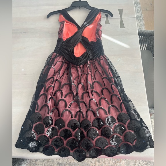 NWT Adrianna Papell racer back formal dress size 6P - Picture 5 of 14